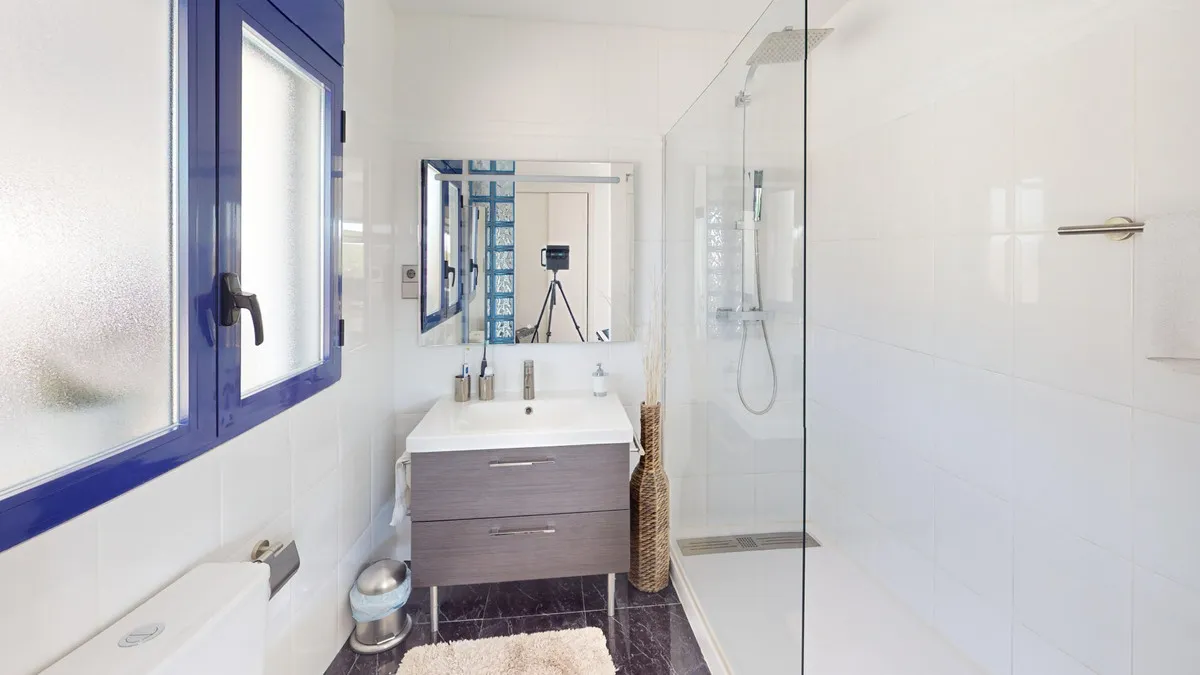 015801a5-5567-4a69-b836-793c119b8d42