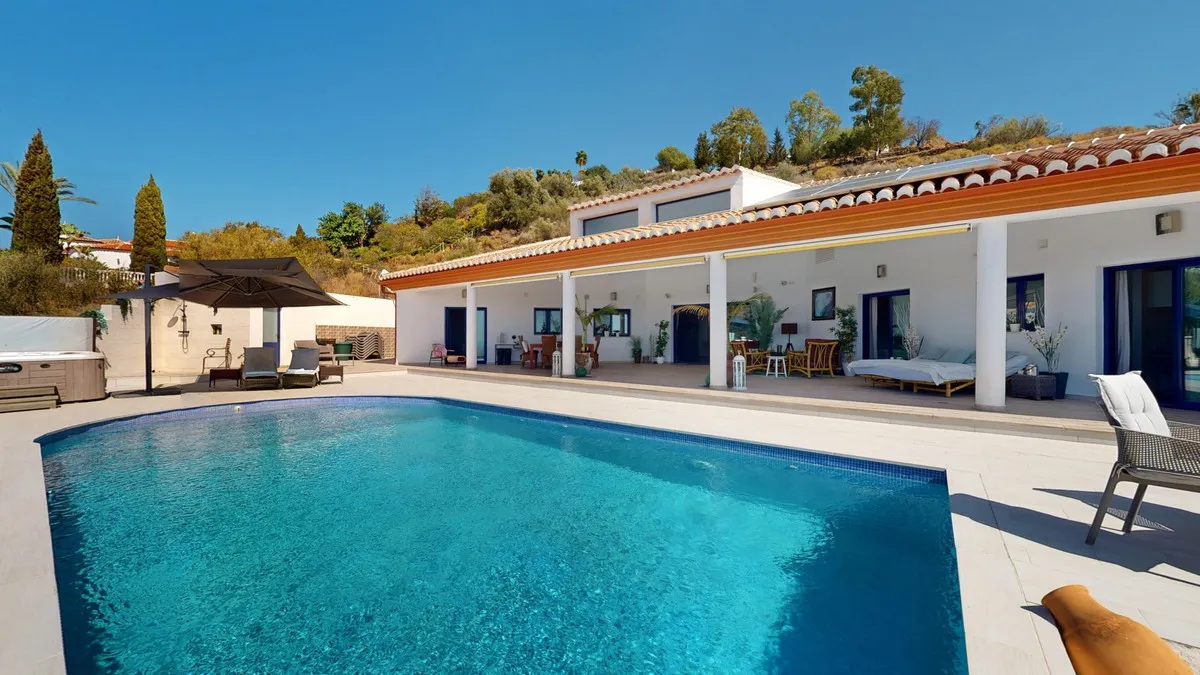 01f4bd24-bc2a-4b85-bb31-57ba5428172e