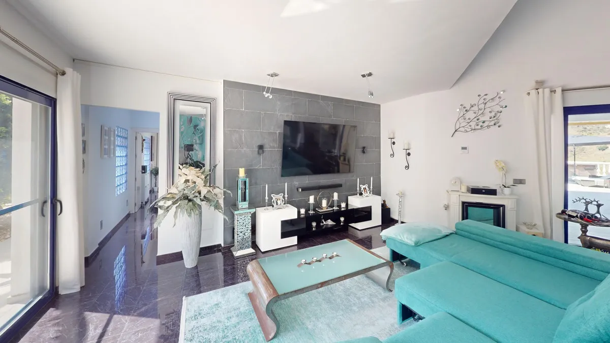 4b580c82-a529-445d-bd10-905410452b8e