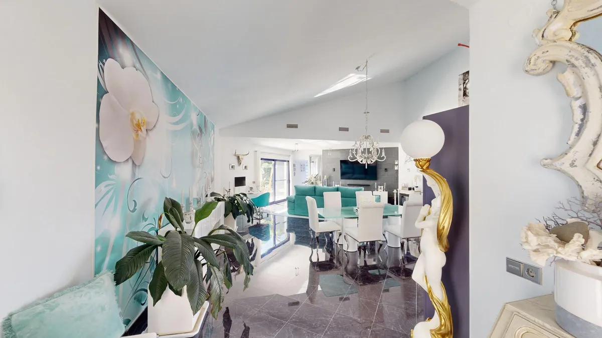 5f9a1edd-fad0-4580-aa3e-1ff89d910d4d