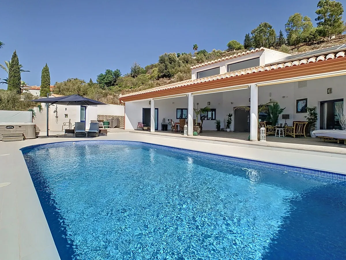 6dbf78a1-4732-495f-b808-daee072cc02c