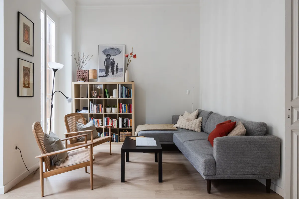 b1c7d9f3-e4a0-43de-a082-6f0431e4fec2