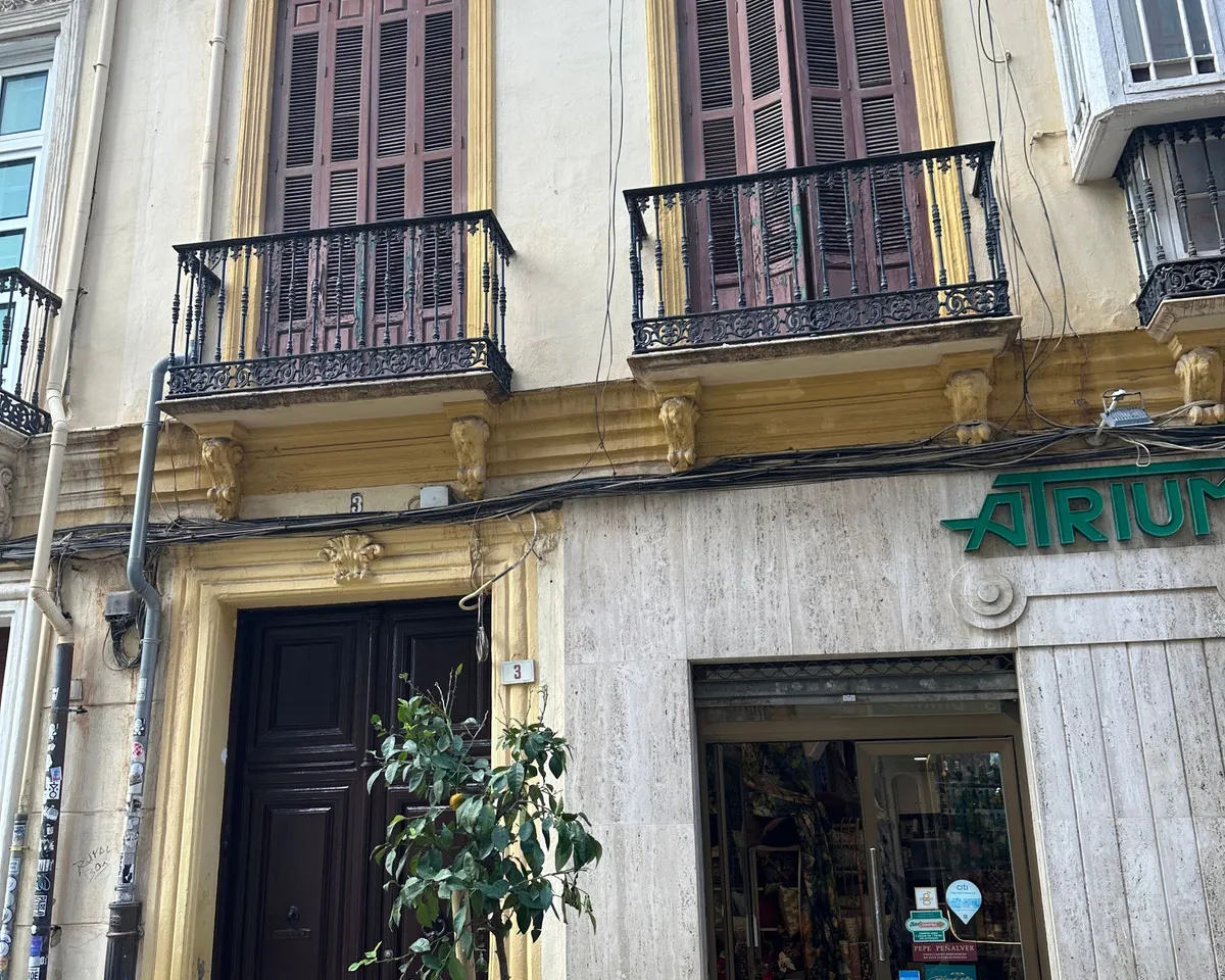 c5537569-5d40-4490-810a-cb6d75a611a7