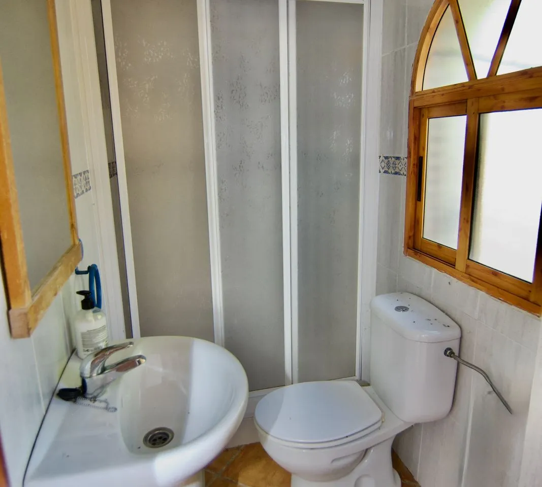 b8516aef-e747-4a3e-963a-1b9ac924aa5f