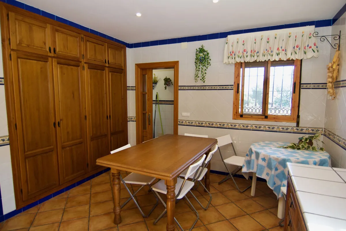 f46e30d5-e8d2-456e-b0ce-76d982256209