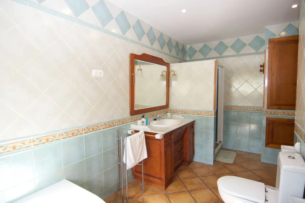 fe47a73b-893c-4660-b177-c36bf99205d4