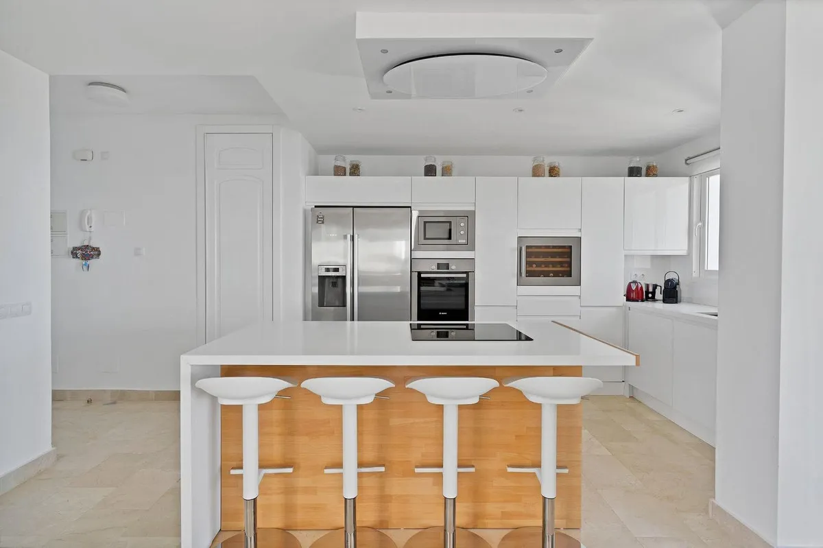 0ceac176-4de1-4b22-b1c8-7e0c19638acd