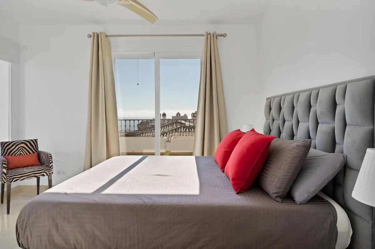 608dfde6-a24d-4133-9a62-a4285afd3b75