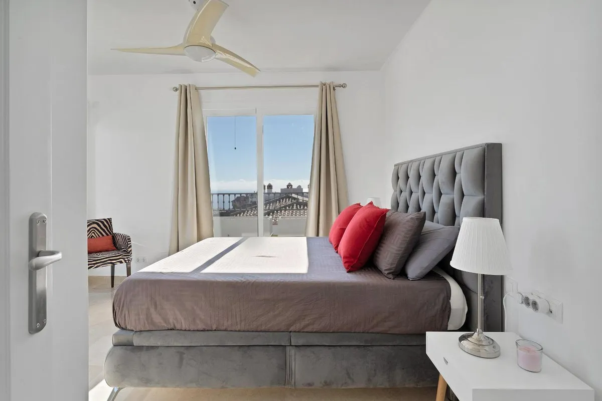 67210b61-b832-4915-8fbb-601b450e6804