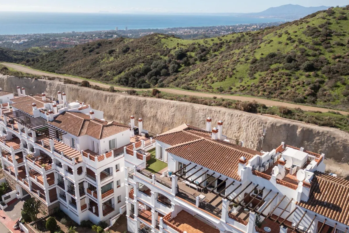 6a094890-a4b3-4532-839e-740b8e66cf44