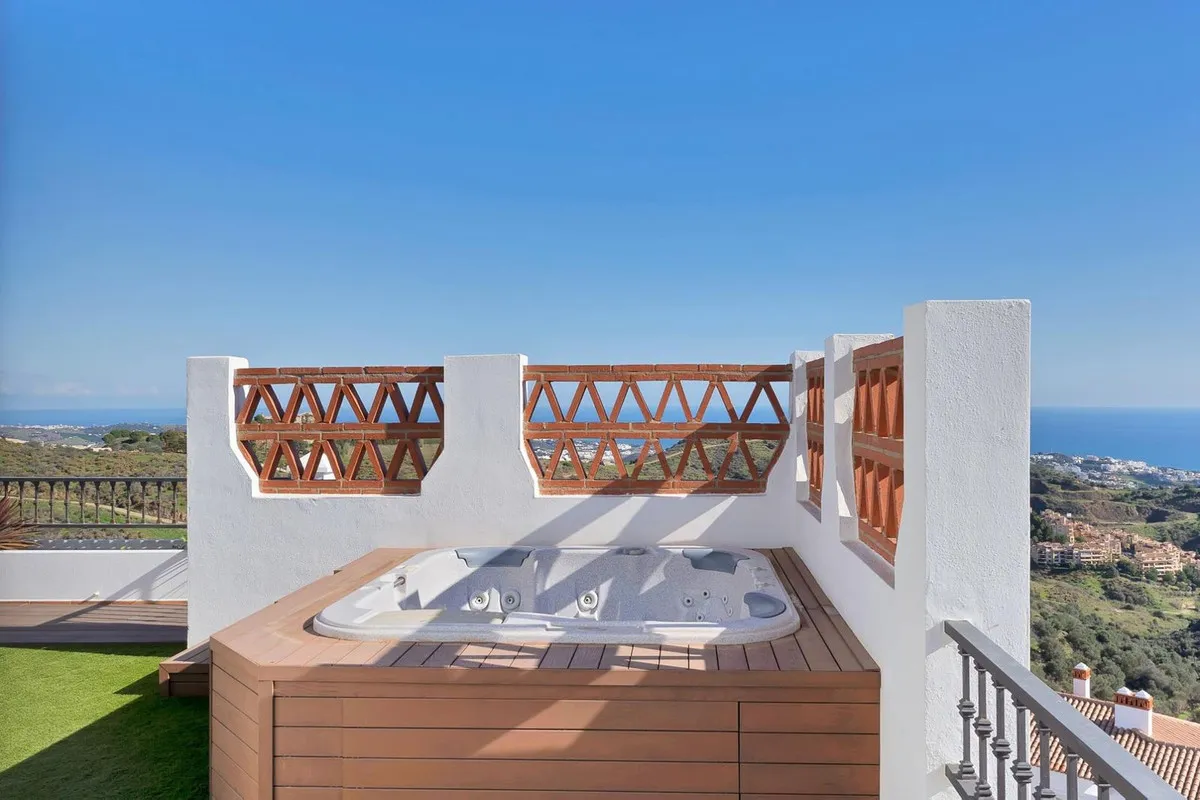 8231c0e0-8918-4a45-8faf-6b85bc7f7275