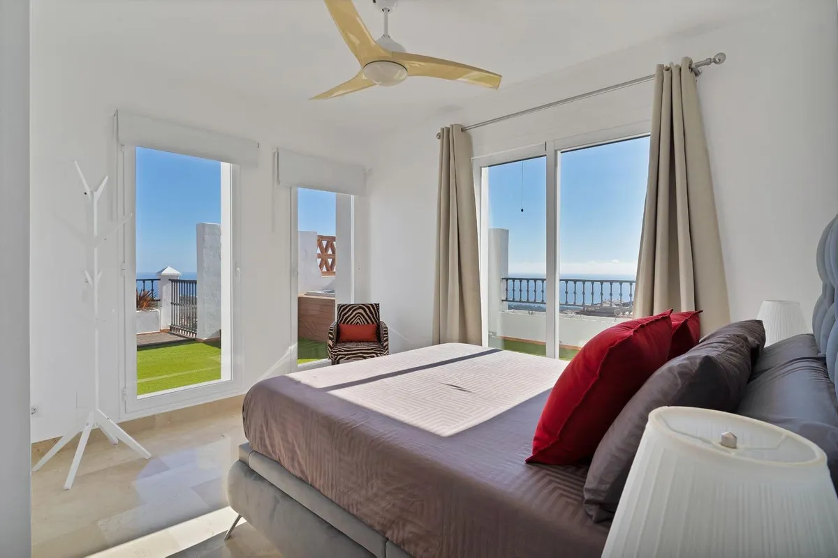 9cefa5c8-6771-4249-96f7-eac115de8c77