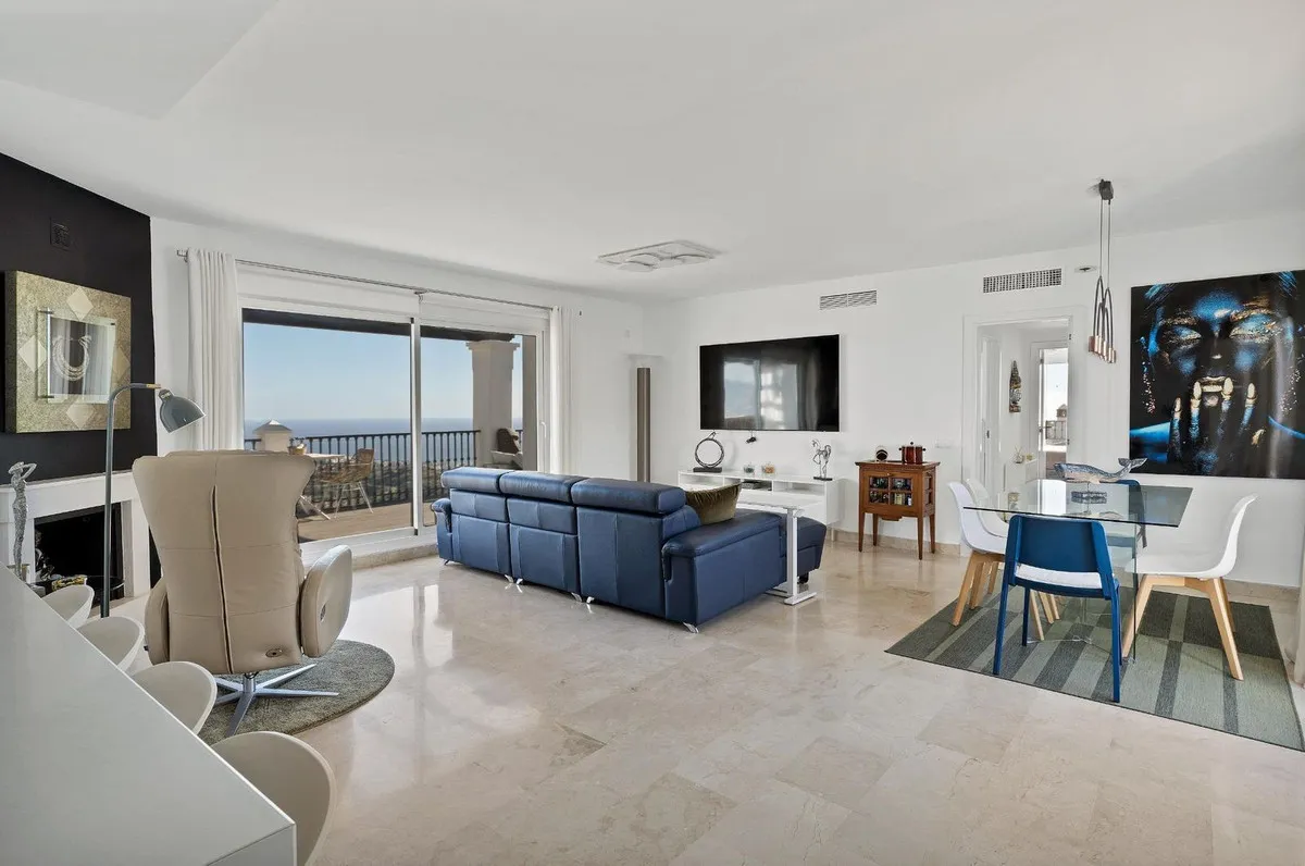 f4232585-937e-4061-b327-4f1133762d31