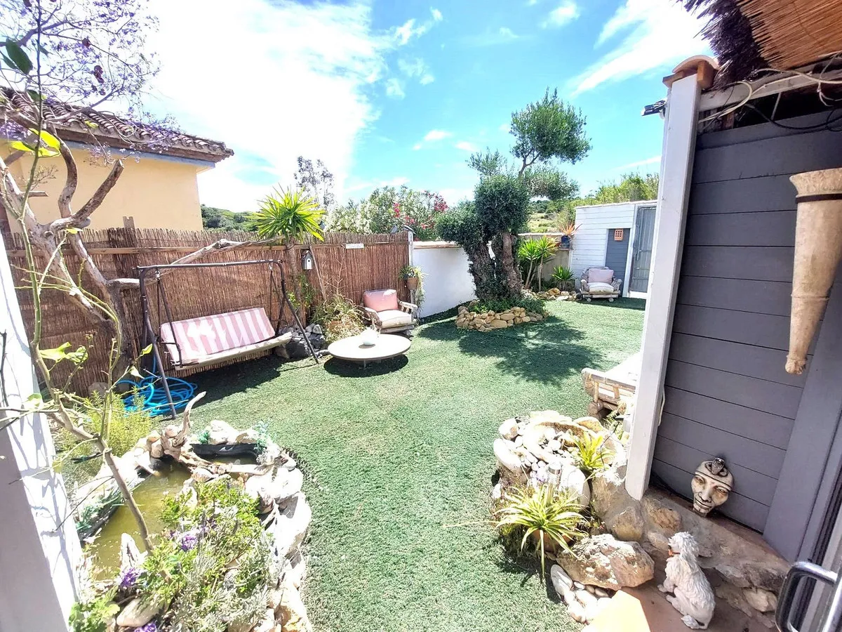 fd2fd5fb-5057-4bc4-80ab-0dc6ece8c4b3