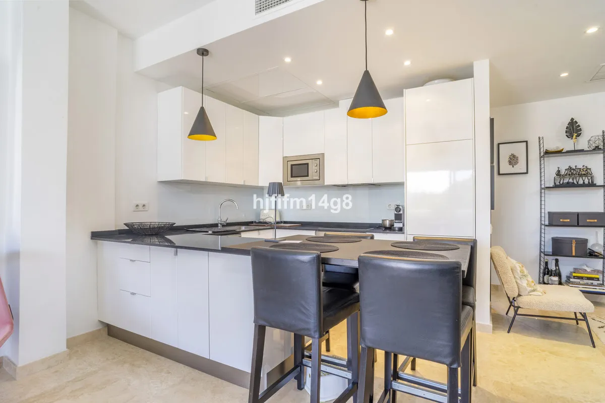 321ef185-506a-411a-939d-b3145fb86b04