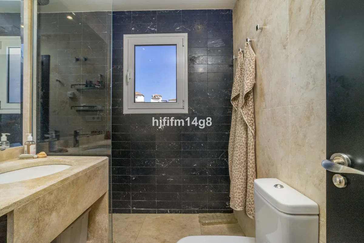 6020f647-af74-45f4-9295-14db8a714b87