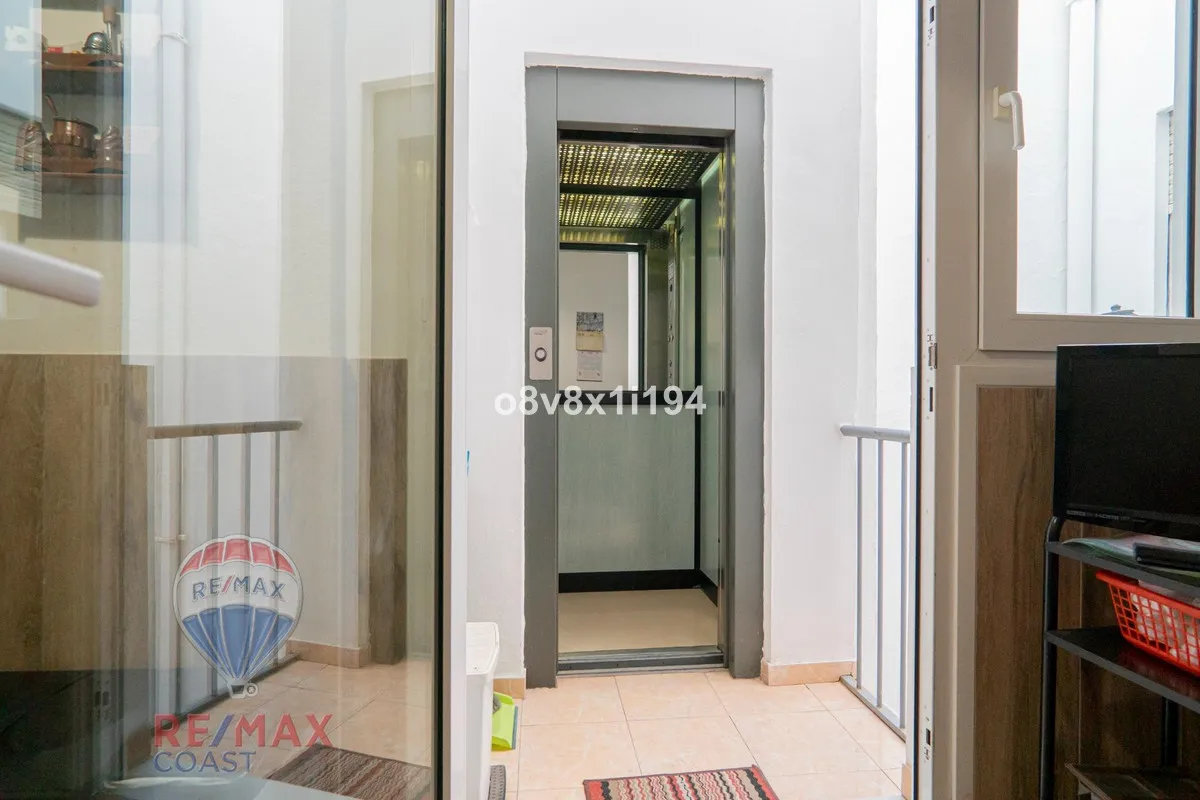 015ef58e-3c7d-4d70-b680-4c9320ee85af