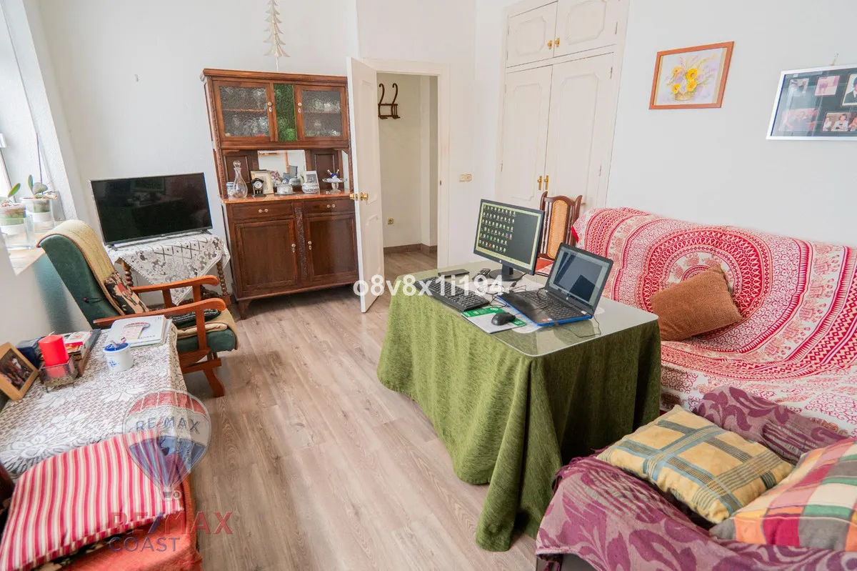 165d410a-b4de-4221-83c7-0e0a8ac9b278