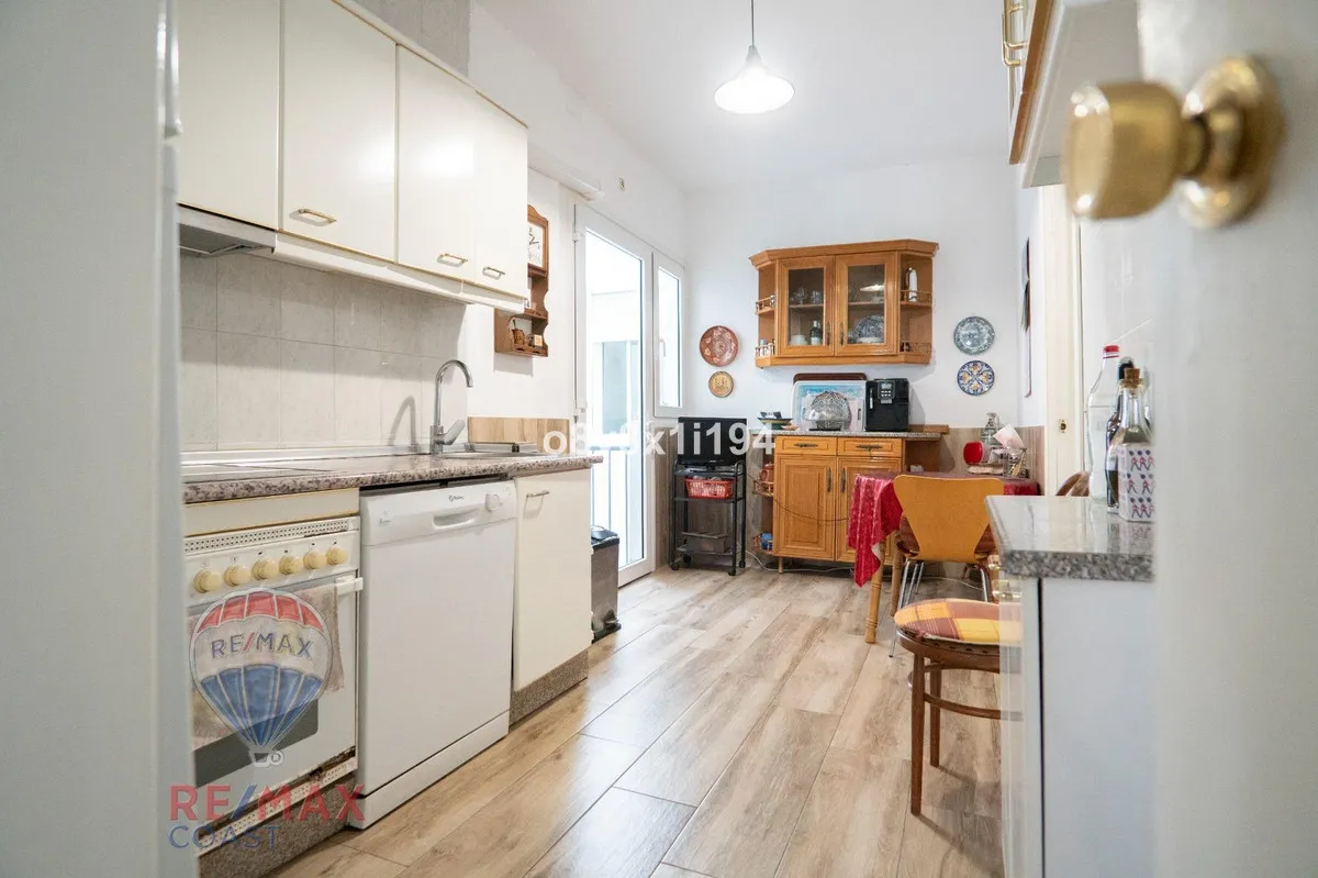 24bba702-7ca2-4864-83b4-01daef86a2e0