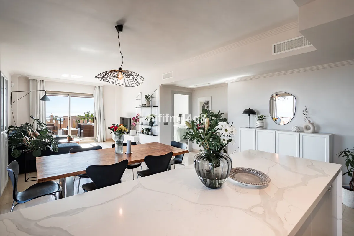 bb9e270c-a75c-4096-8804-753600e8d9f1