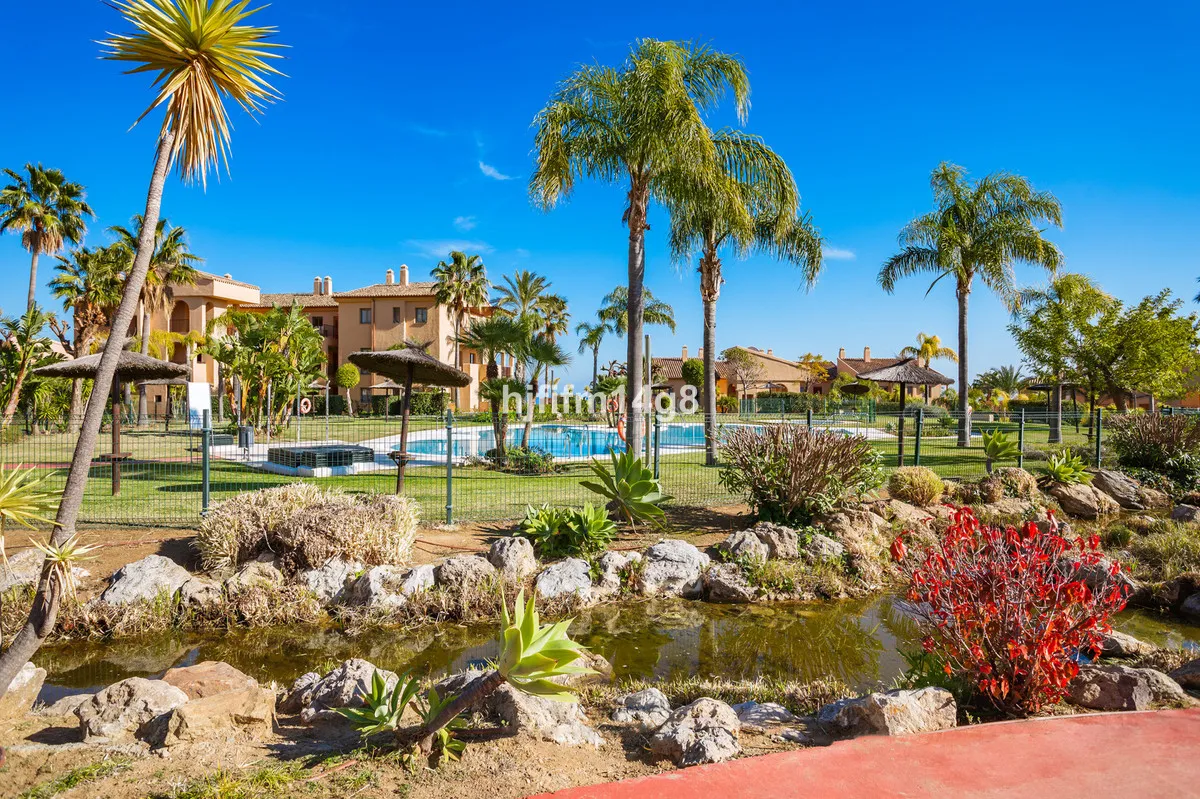 f9e728cc-3417-415c-949a-31f35e7e4539