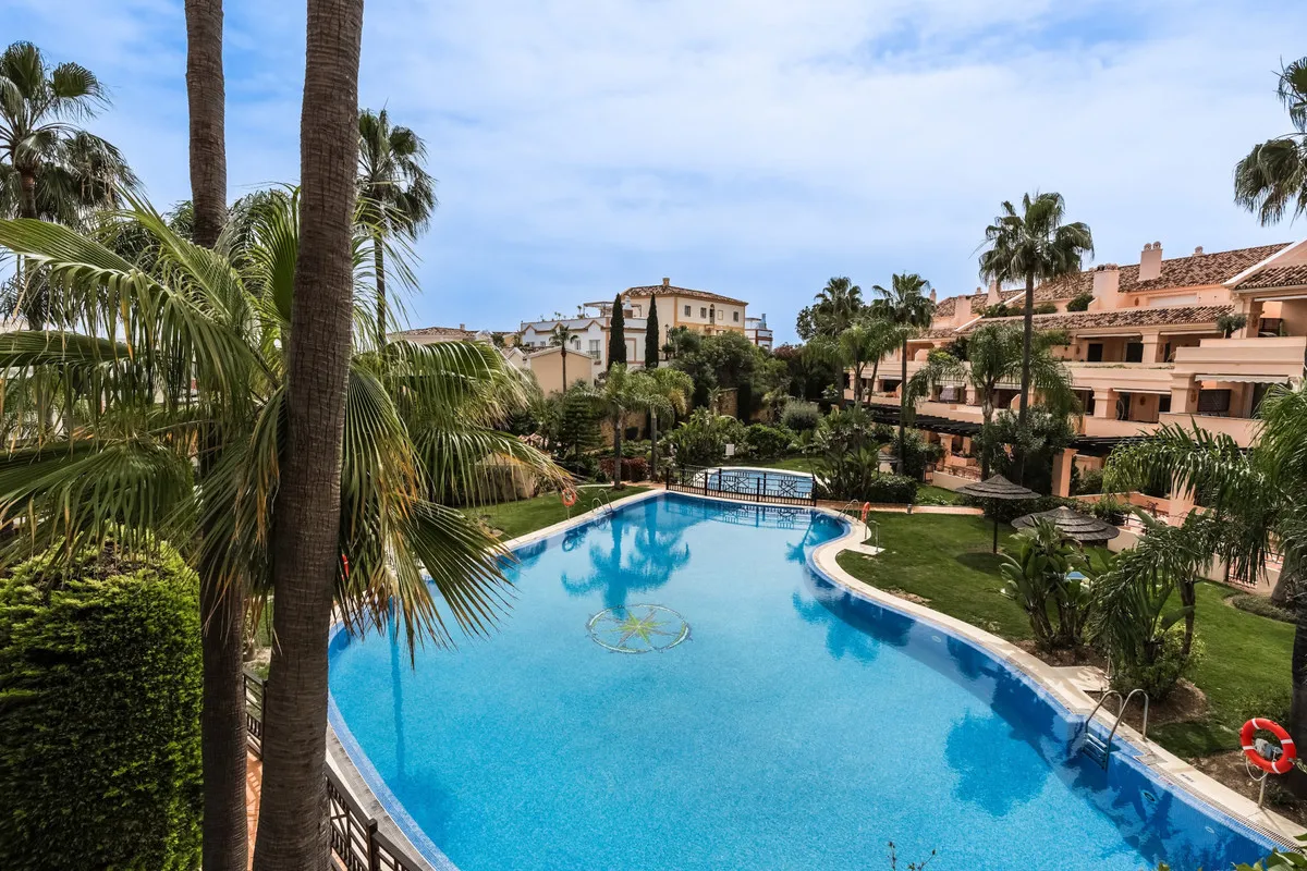 221d424a-9157-46c8-bdec-5659b1d48398