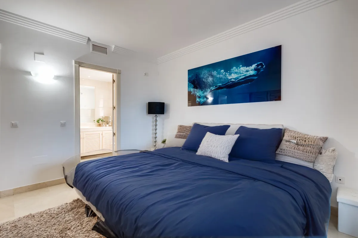 9d5796f2-e5b0-4e7f-a3ea-496eada6bbb6