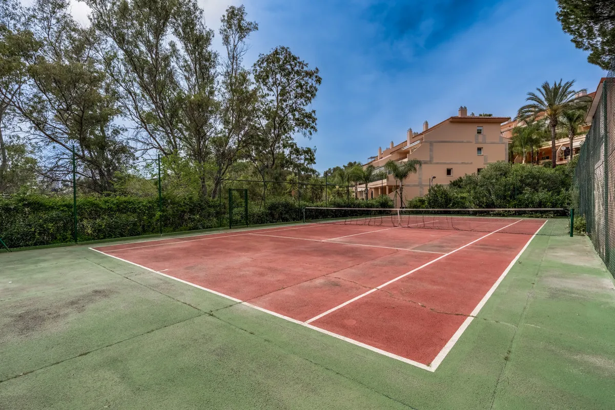 f0444d57-e464-405b-9e2b-c2084fec9640