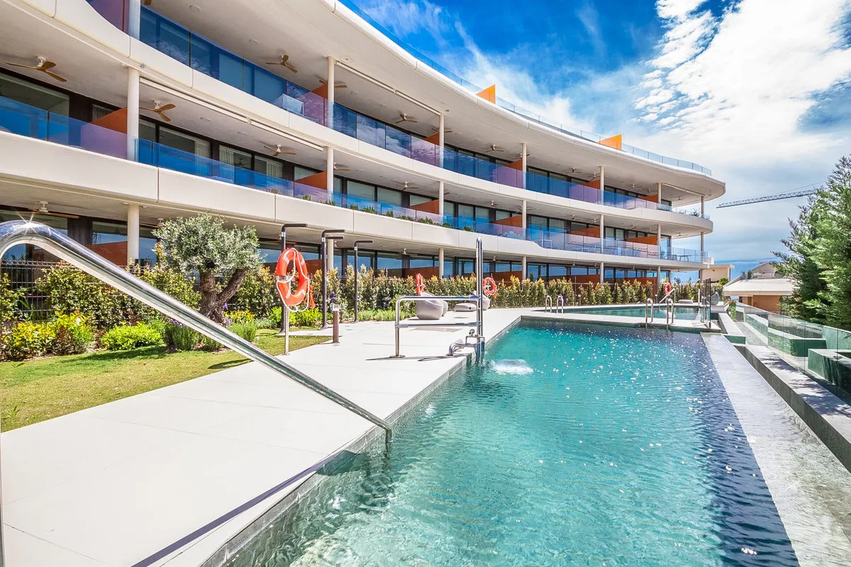 2b6591ca-22bb-4638-be02-084796805572