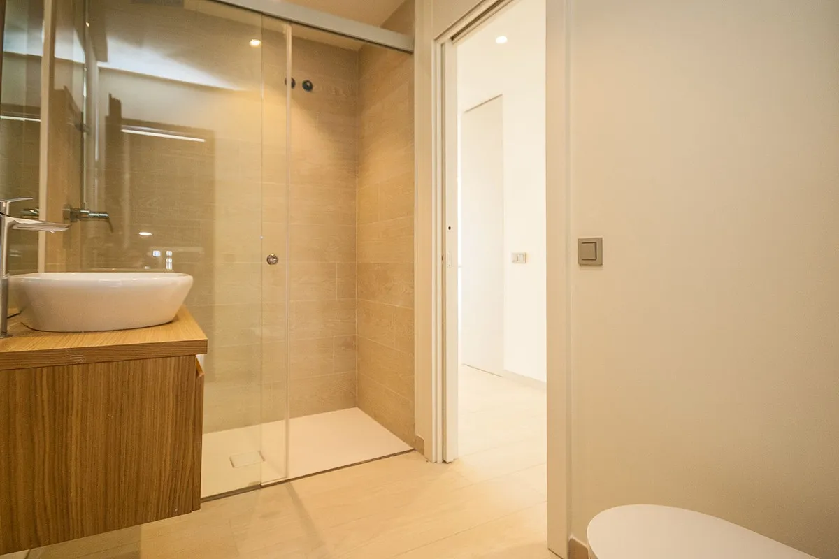 6d9aa630-bdf2-4e50-a201-6164252829a9