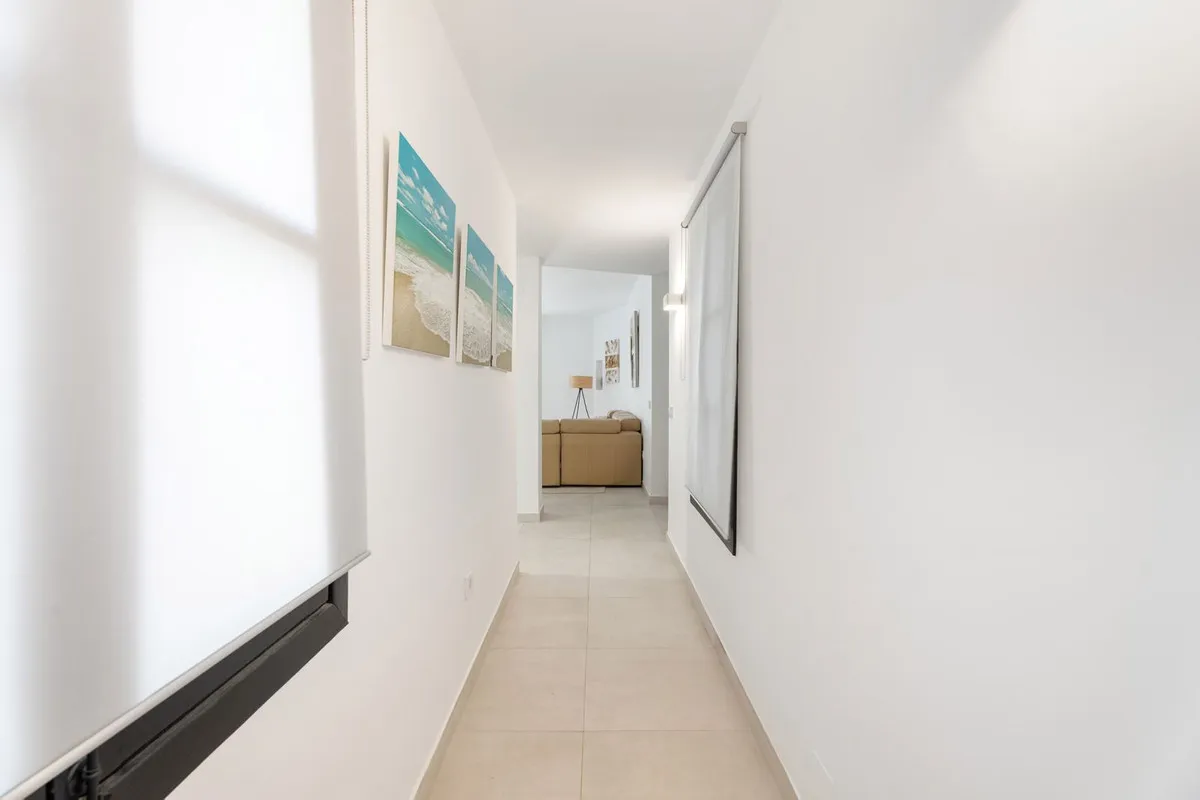 91a1dbf2-1b5a-497f-bbbf-fa63b2e069b5