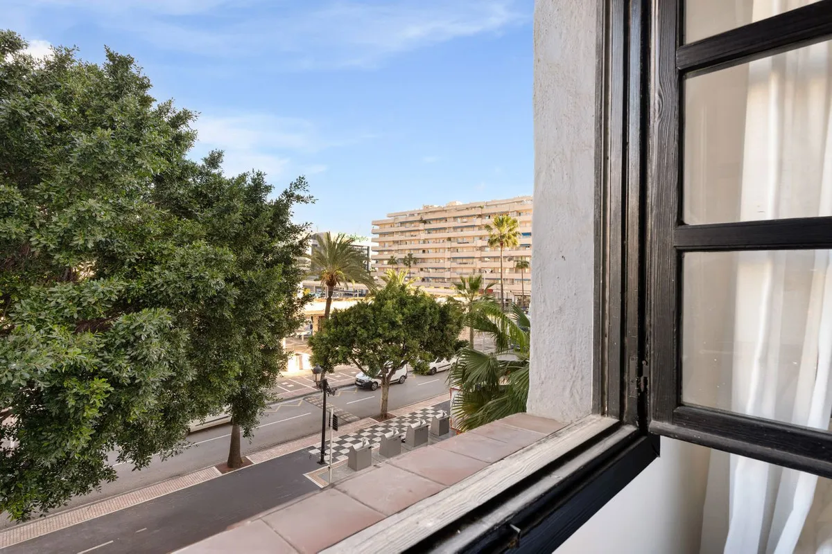 f07c7d2e-ab9a-40a8-ab36-e250142ed823