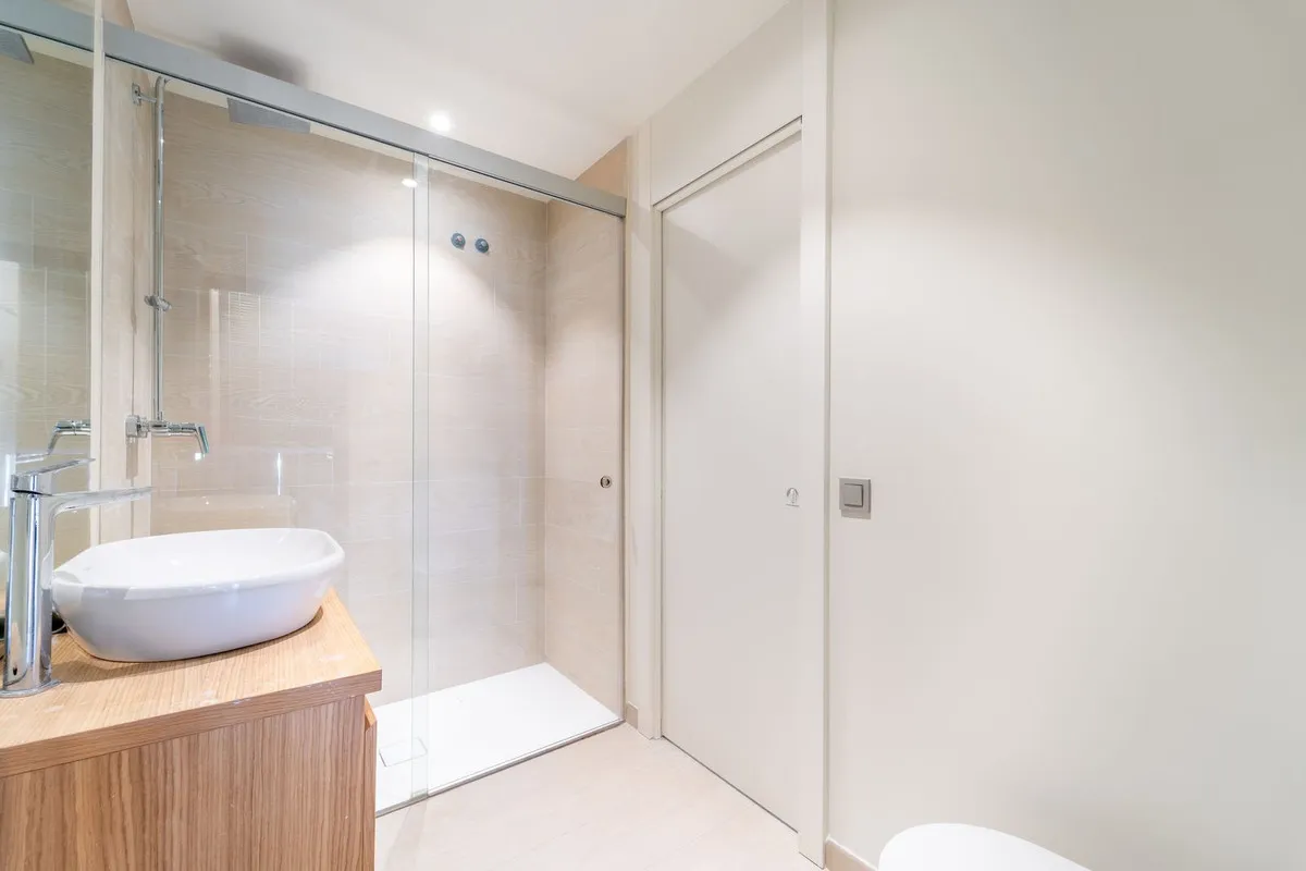 566ddb1a-df63-4065-b21b-12e3cd7af3a6