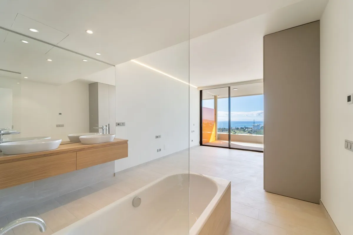 63ef7134-9b0f-44d5-b67b-f9f26cdfc1be