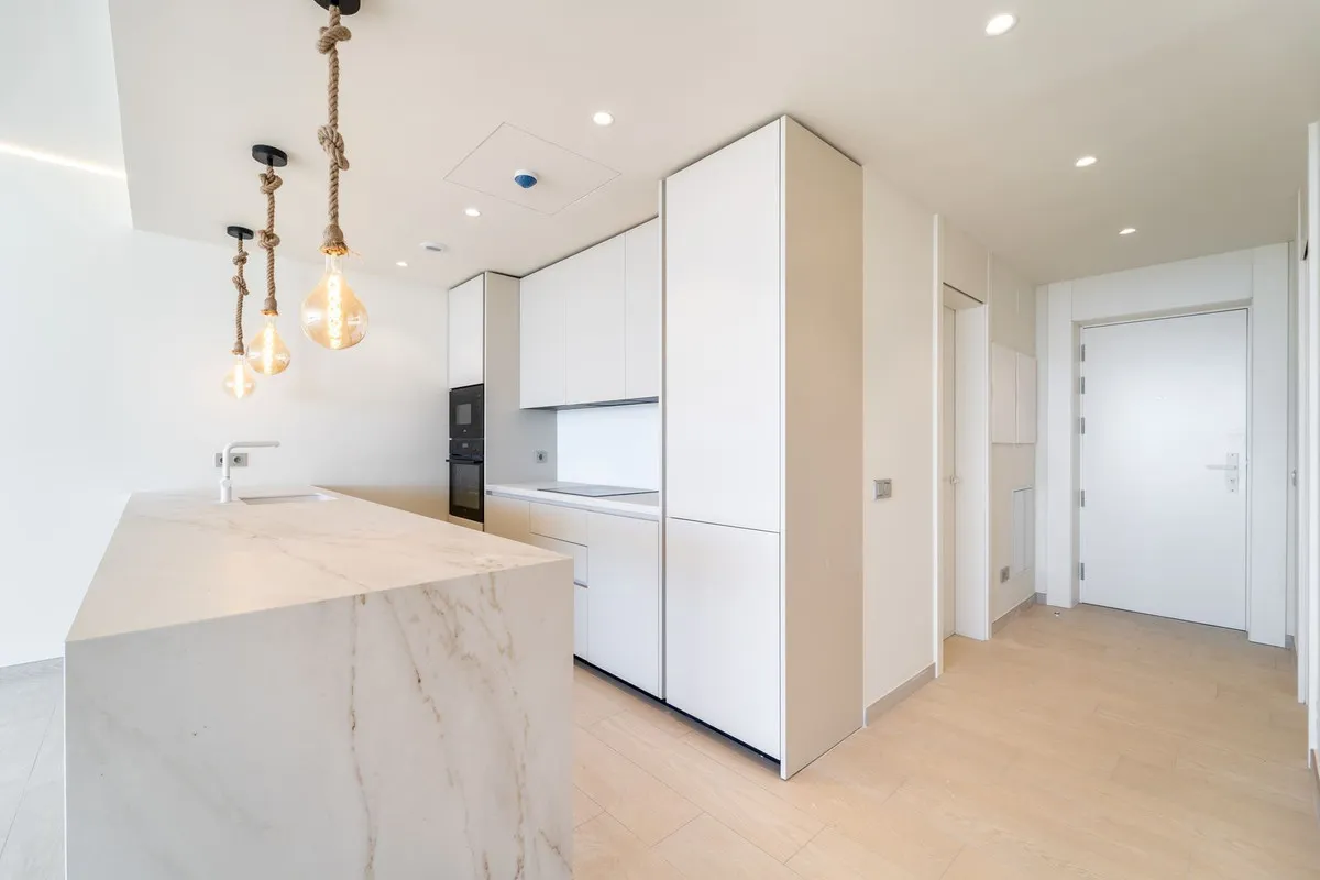 82168d16-a55b-4b50-9b5e-9d69b1995795