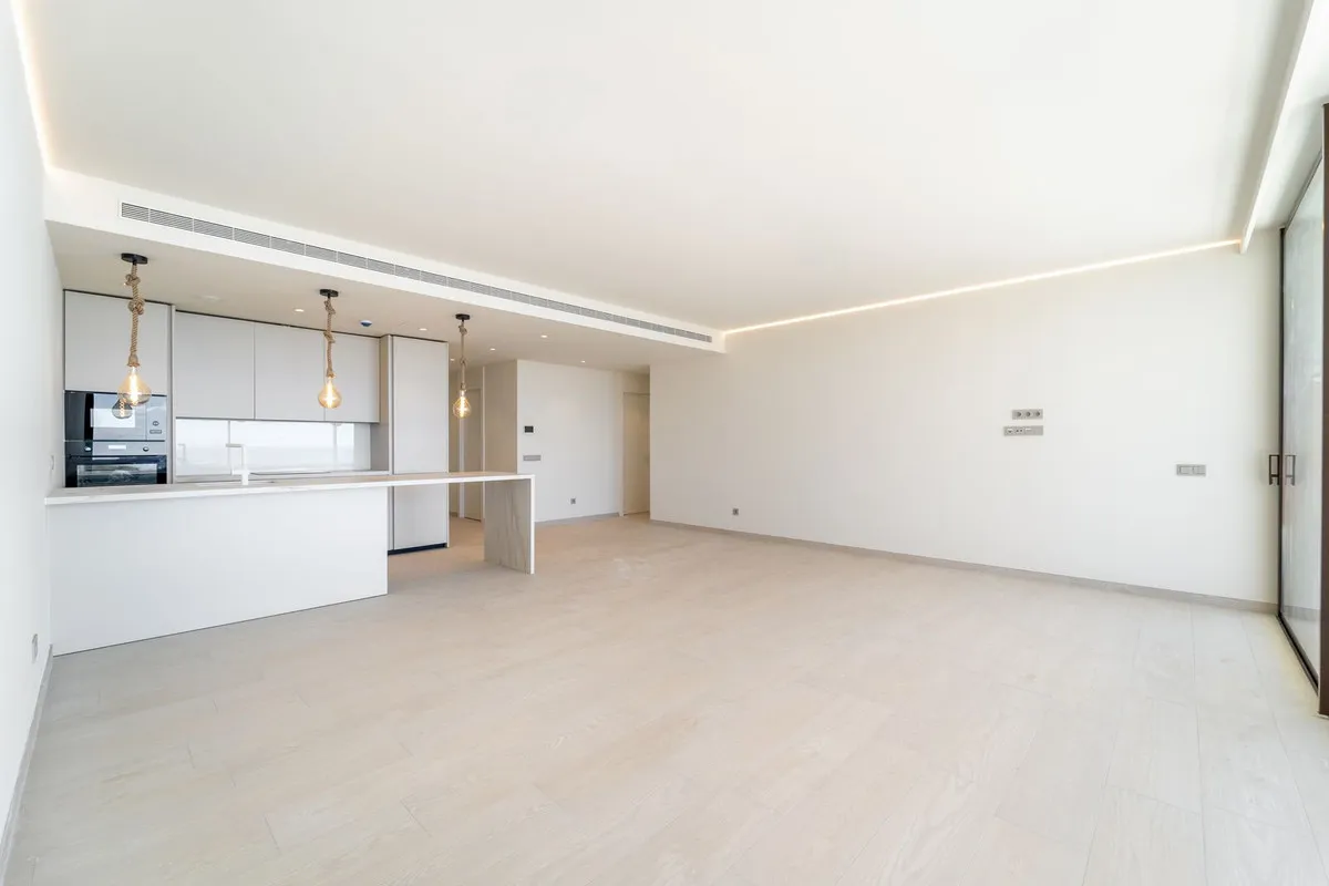 9b4726a2-ef01-4917-9c1a-81ada7a94552