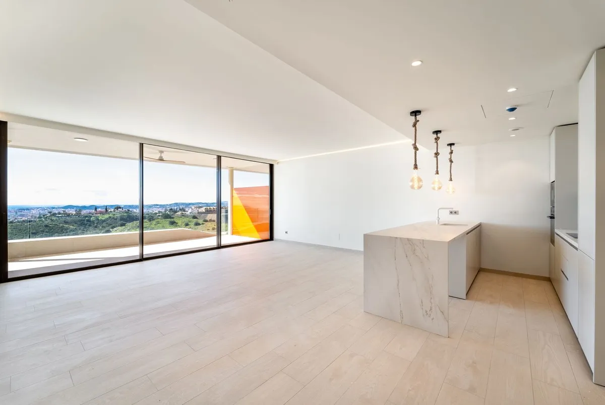 b606b70b-7c42-4efd-bbf1-0179b766a61d