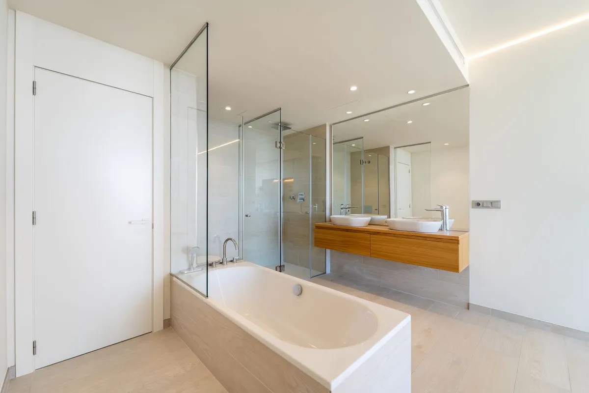 cc43ea3e-e691-42b5-a8f7-aa7288abcdd5