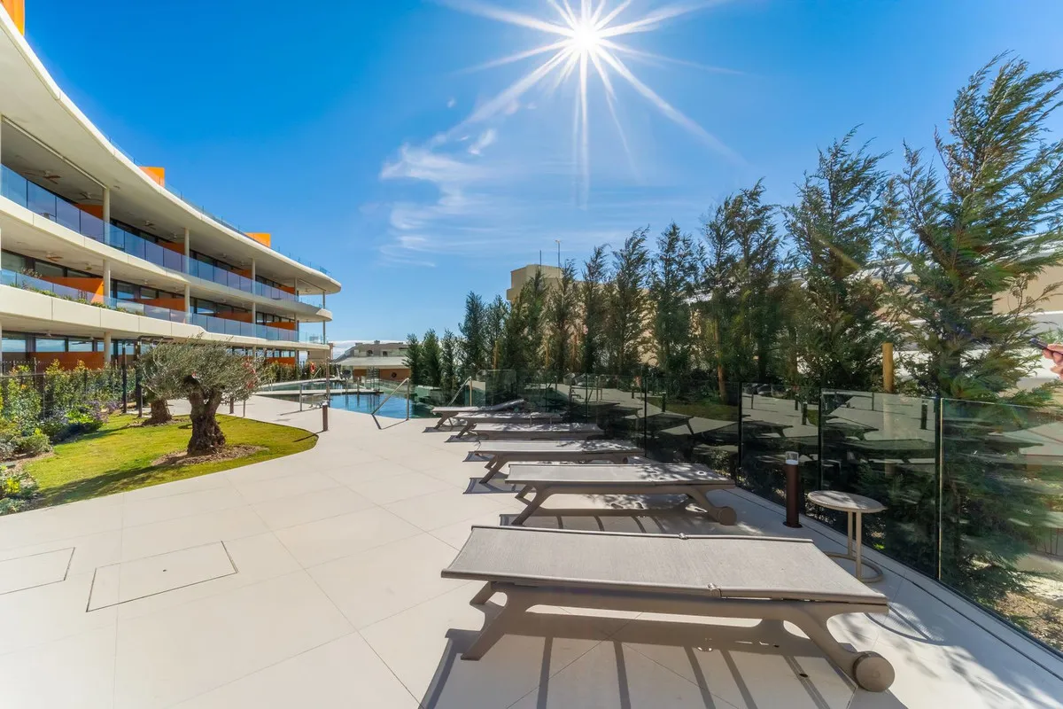 ef21f69b-377b-414f-8044-a81b731801d4