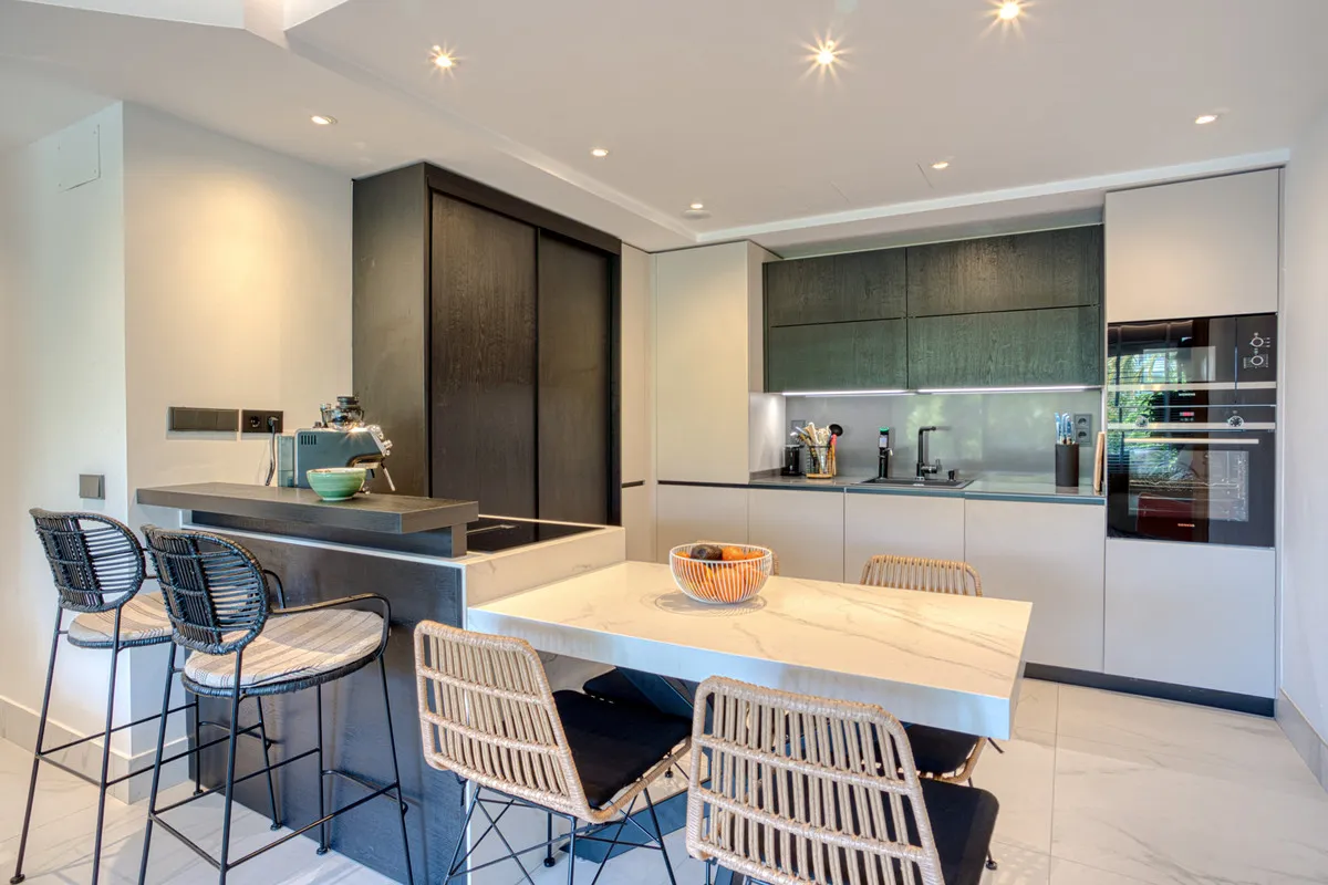 1473eb60-ef23-47d3-933e-0cb8cb429bc2