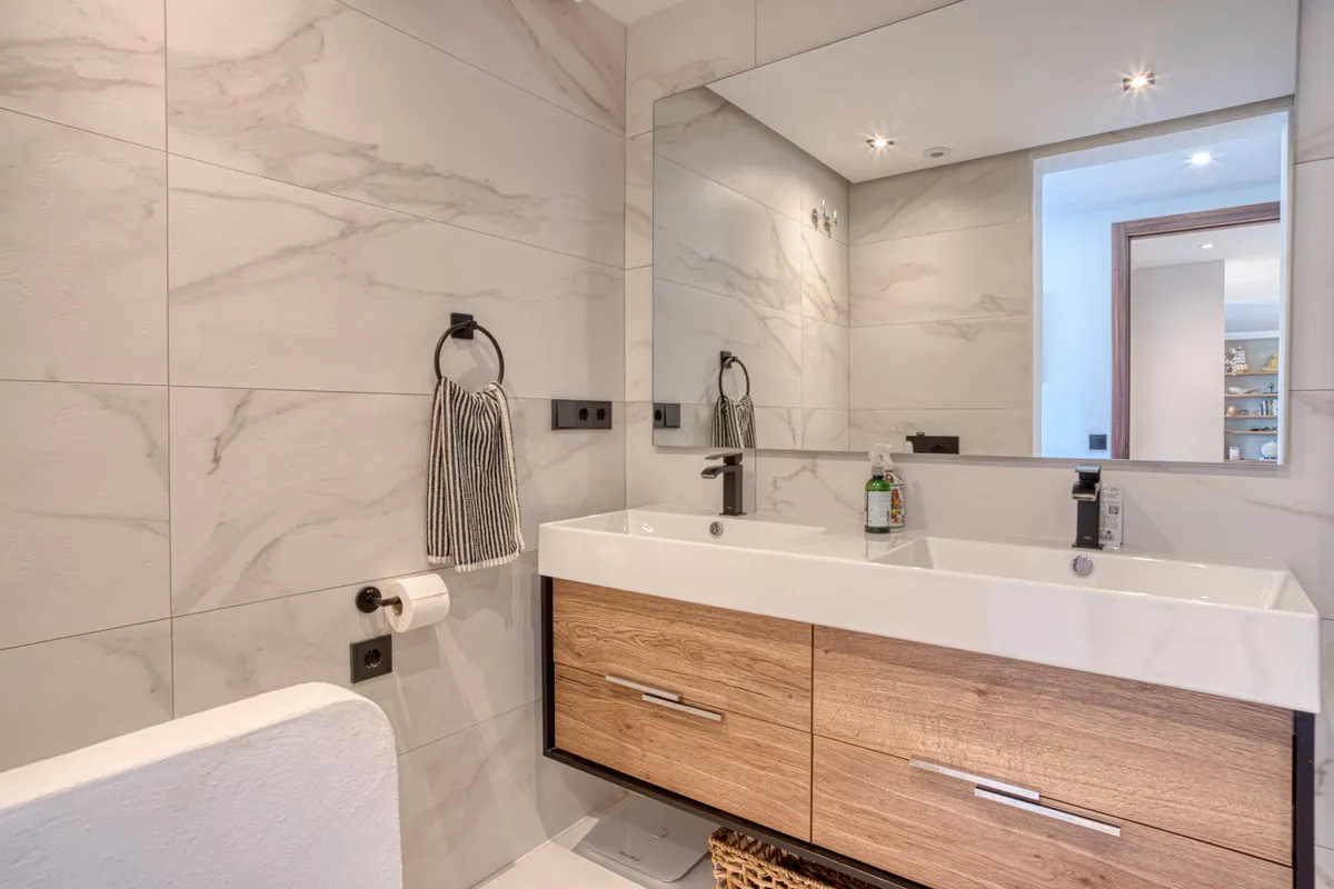 80d4763a-f024-4fd4-8358-73af0ed0f330