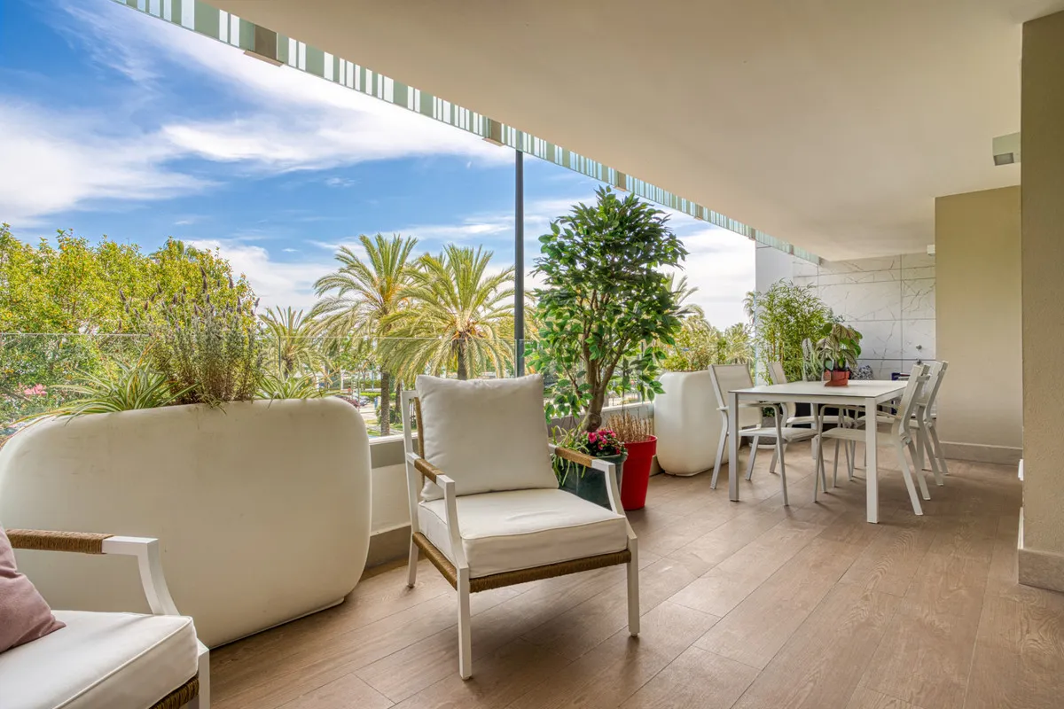 f535d3eb-4b9a-447d-beba-41c001e39596