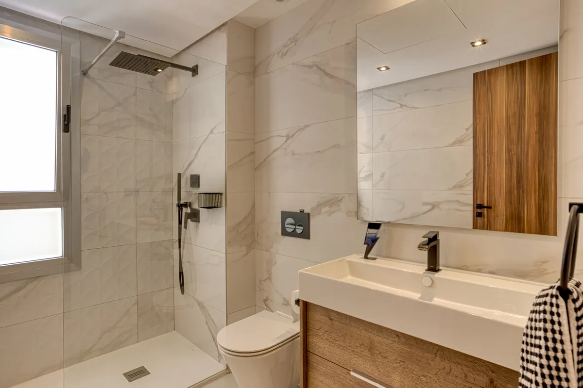 fee57926-c5f6-40a1-89da-38363aaa3632