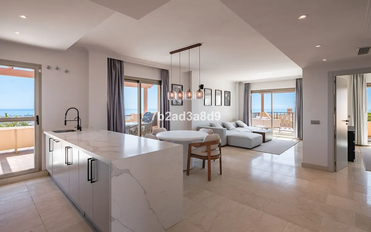 343ce817-694d-43c9-8d28-b118d5082ab7