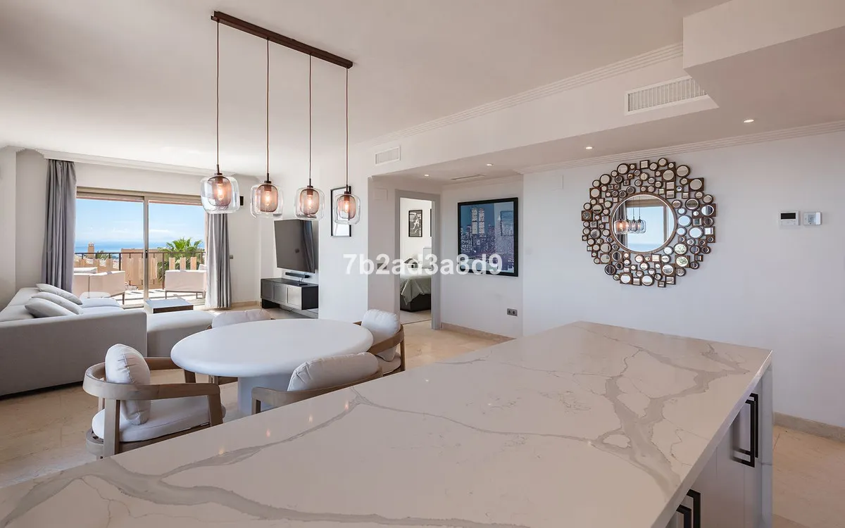 e3b1dce7-7e28-4242-a4b2-030928888bb9