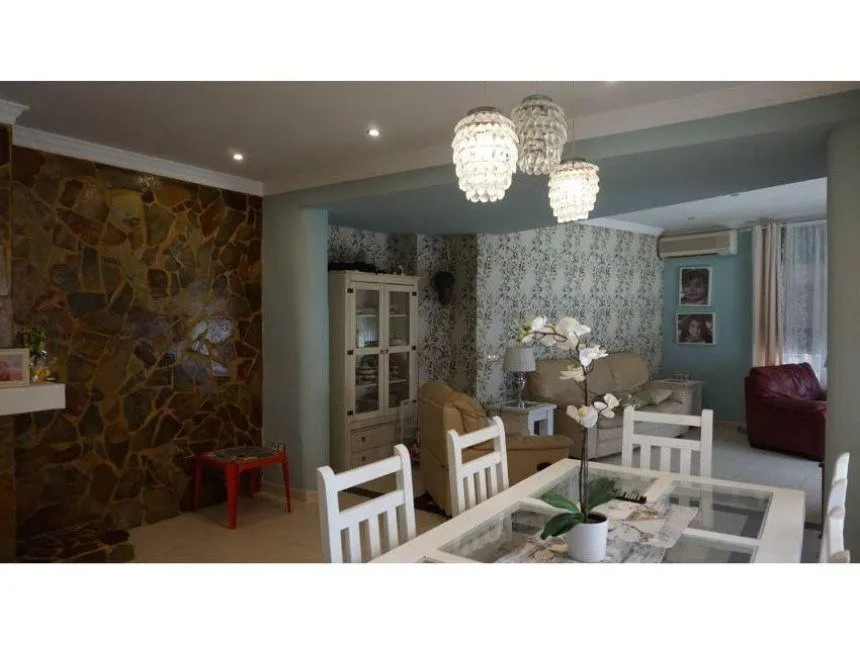 d3148d98-6468-4b3e-b5a1-2c0d4f0c64af