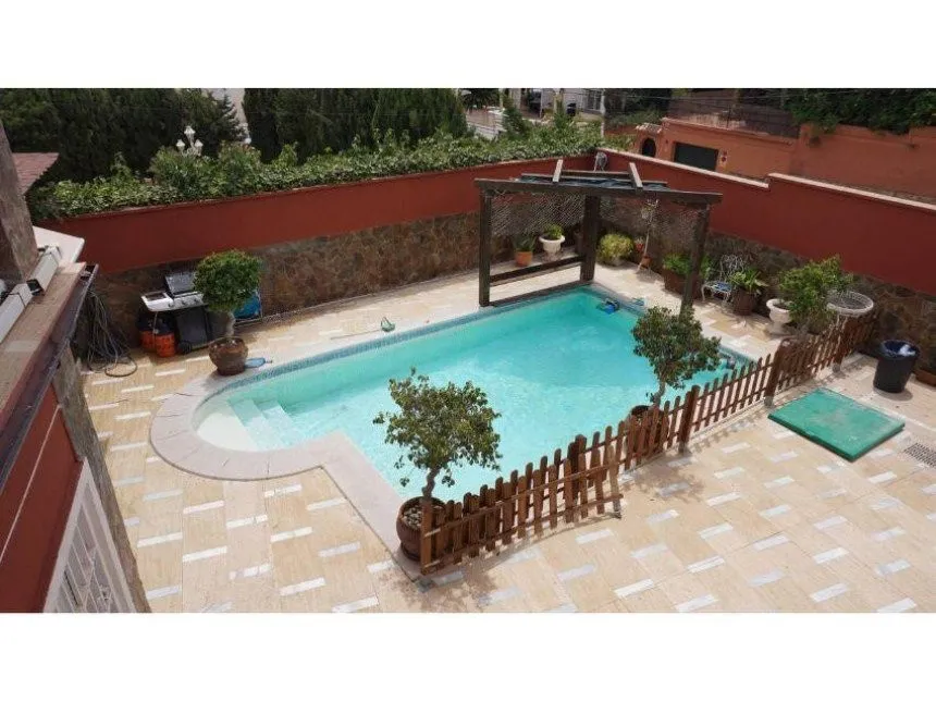 e911c47b-2986-41bc-ba61-473edb8fa9cb