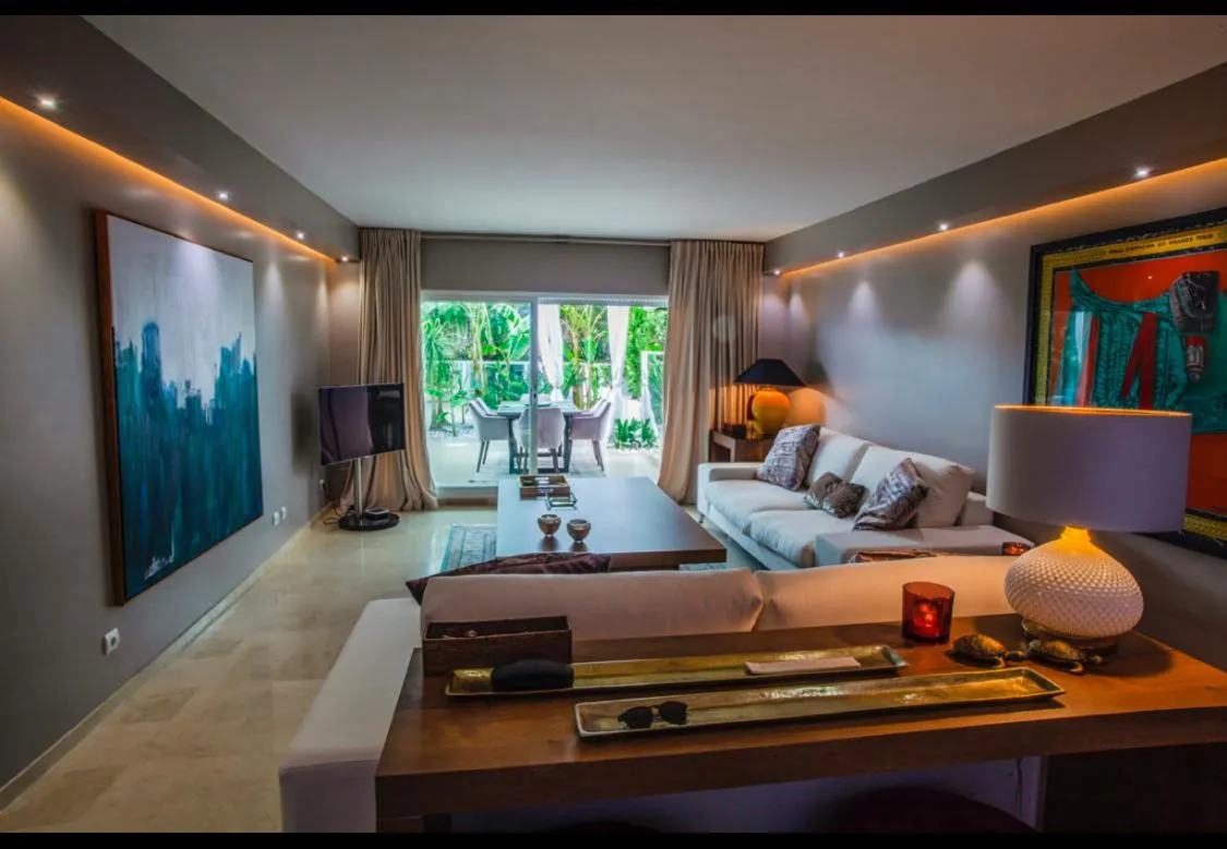 3b7396f1-f7da-493e-ae74-1ebd13304164