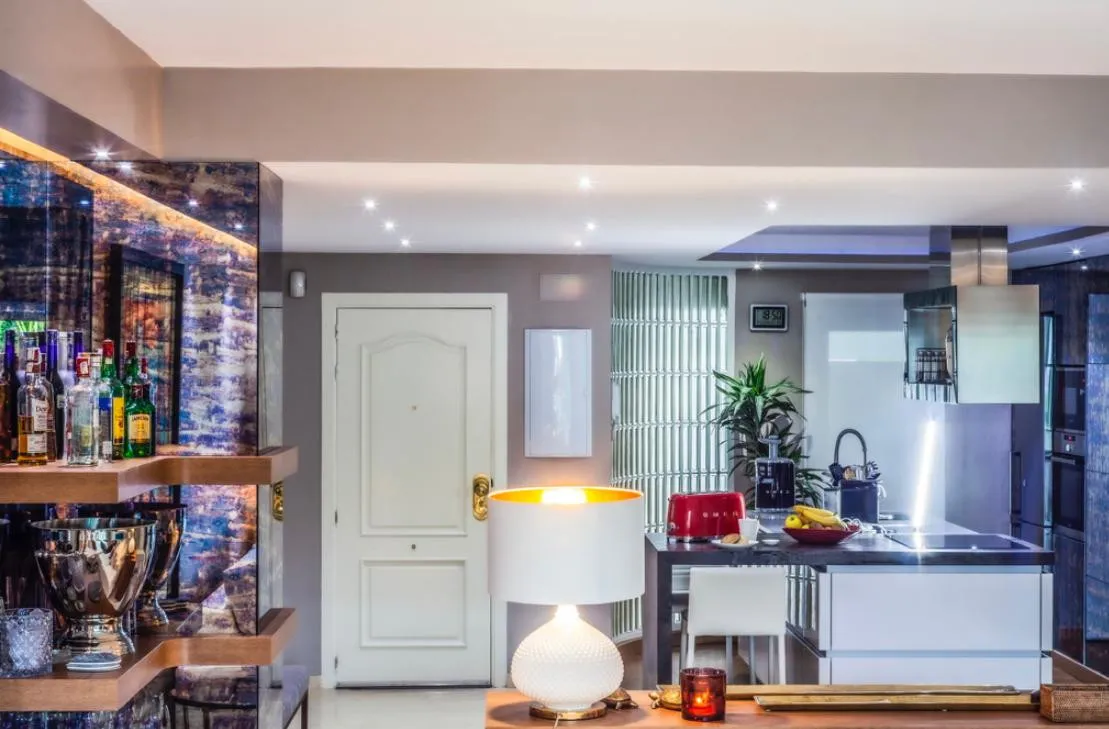 a851a002-8f0b-4445-9a7d-87d1a7c135c2