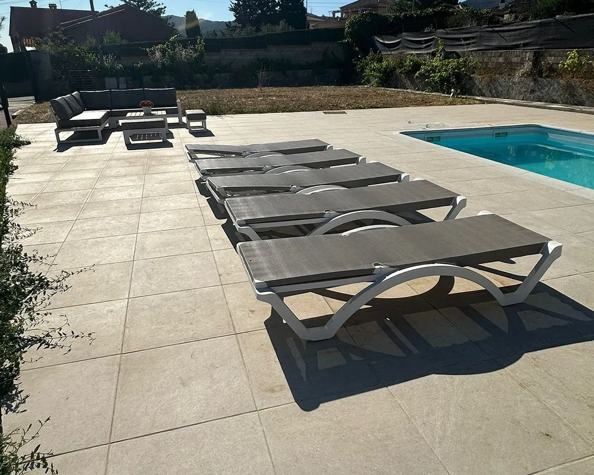 2b78ba97-d6e8-4305-b0c5-387c7570b6a3